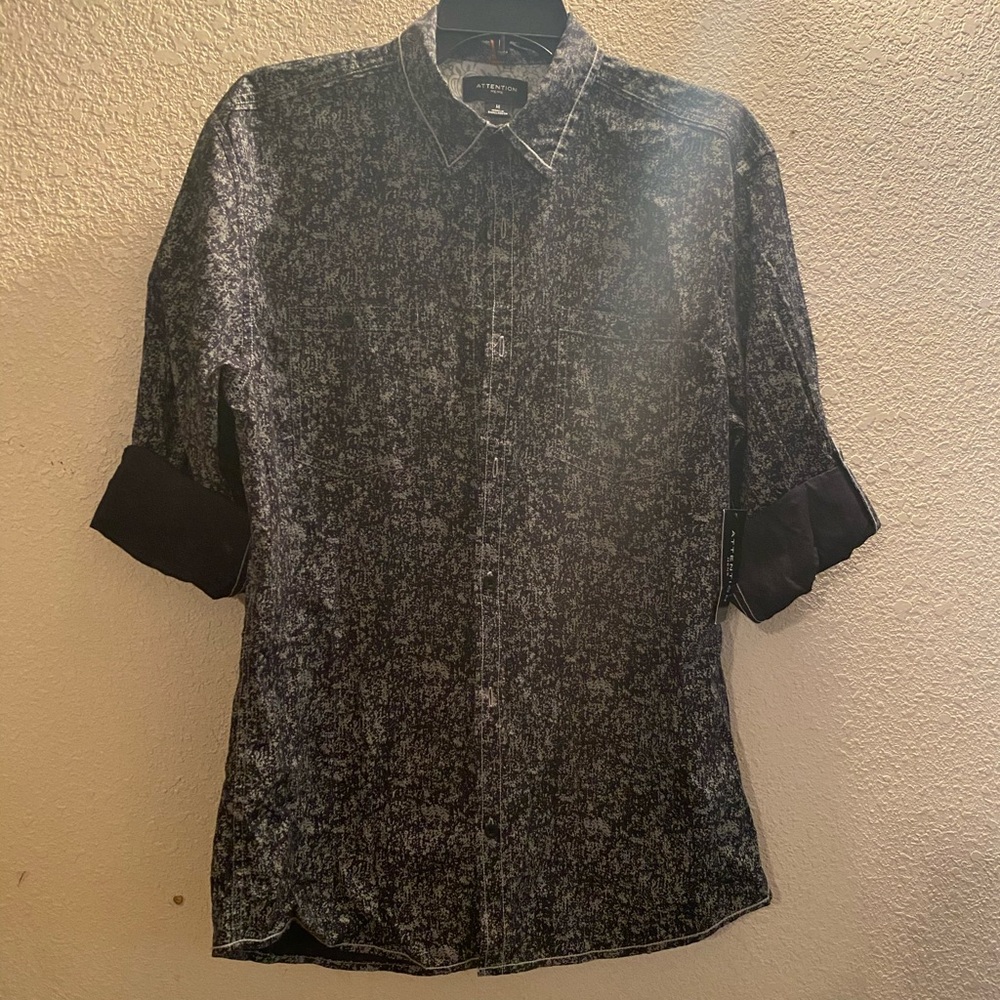 Men’s adjustable sleeve shirt